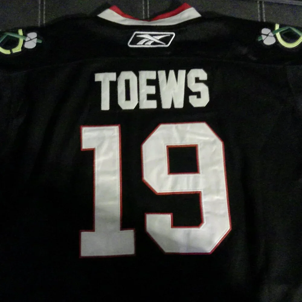 JONATHAN TOEWS CHICAGO BLACKHAWKS BLACK REEBOK PREMIER JERSEY XX-Large - Picture 12 of 14
